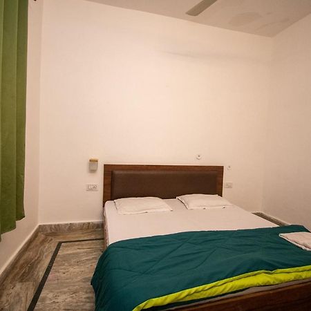 Unplan By Tatsat Hostel ริชิเคช ภายนอก รูปภาพ