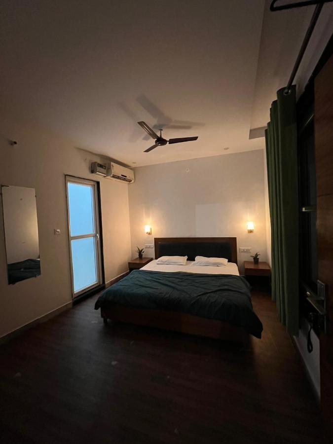 Unplan By Tatsat Hostel ริชิเคช ภายนอก รูปภาพ