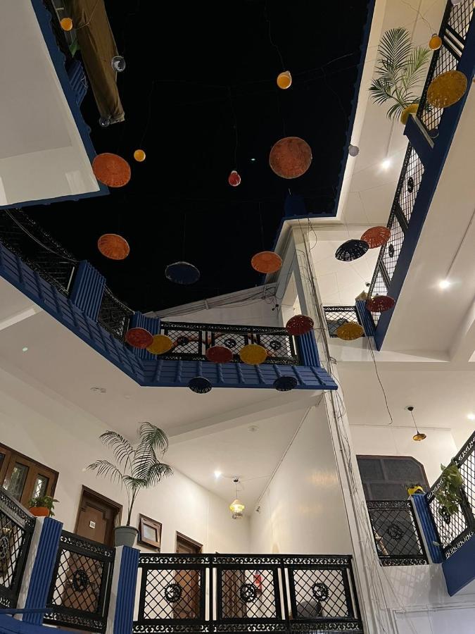 Unplan By Tatsat Hostel ริชิเคช ภายนอก รูปภาพ