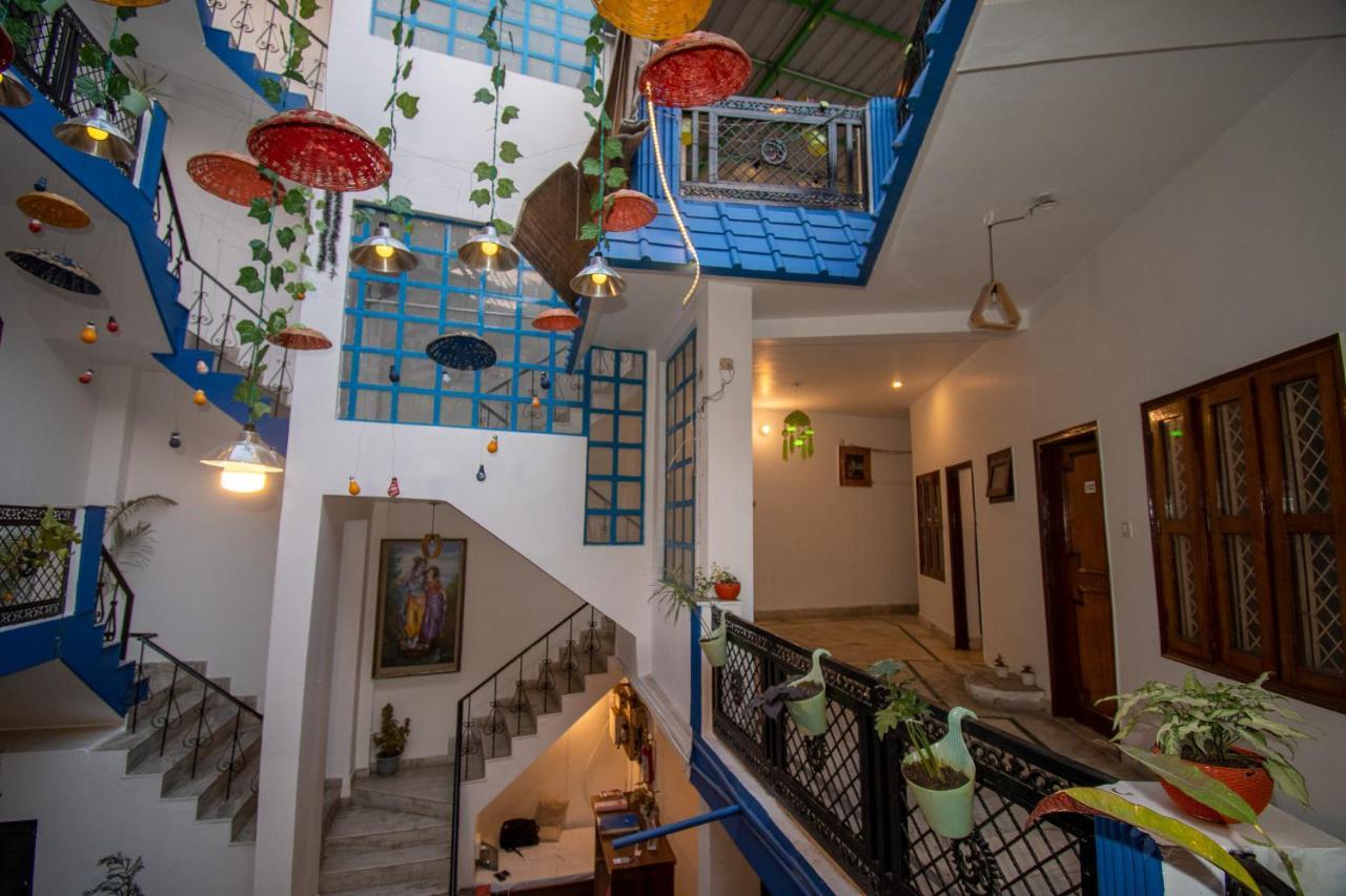 Unplan By Tatsat Hostel ริชิเคช ภายนอก รูปภาพ