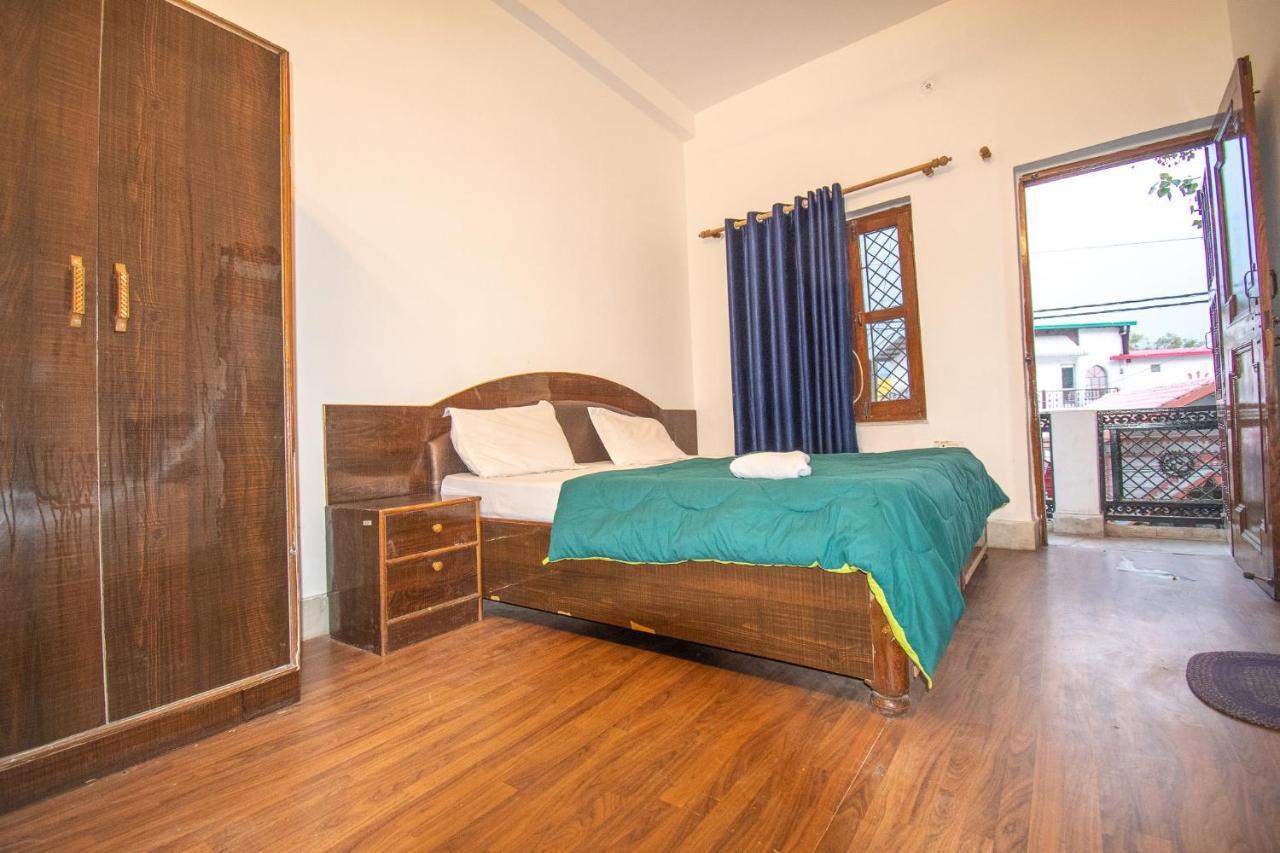 Unplan By Tatsat Hostel ริชิเคช ภายนอก รูปภาพ