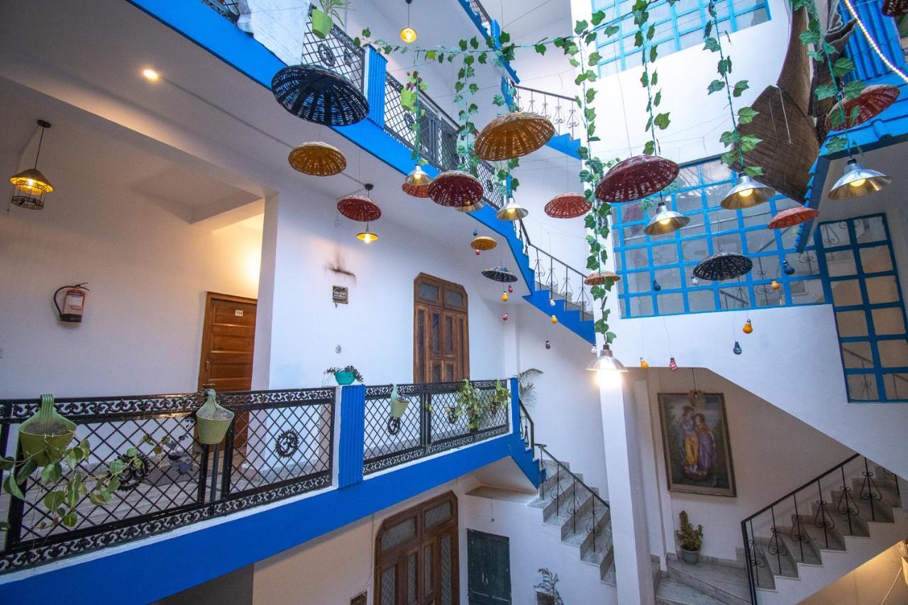 Unplan By Tatsat Hostel ริชิเคช ภายนอก รูปภาพ